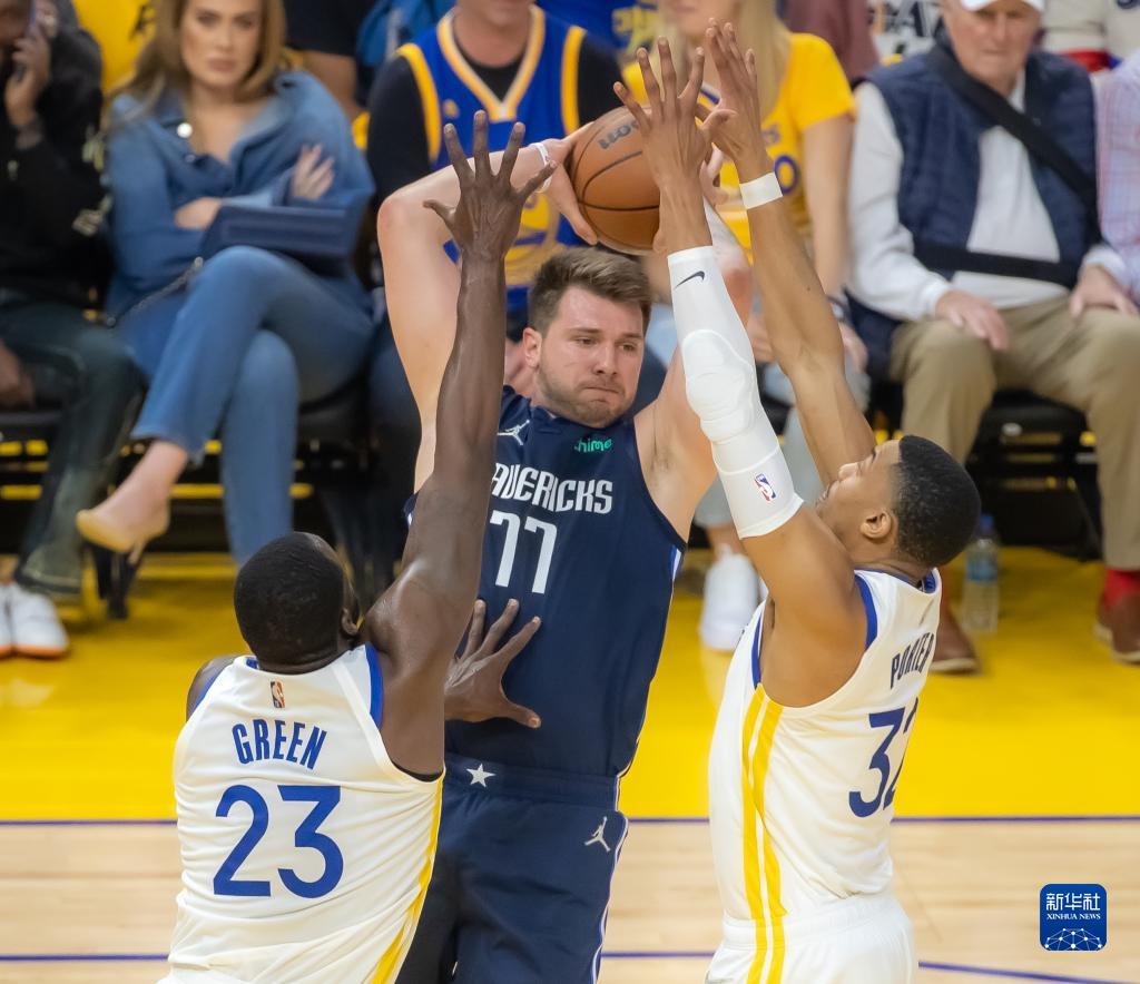 持核心班底 持核心班底