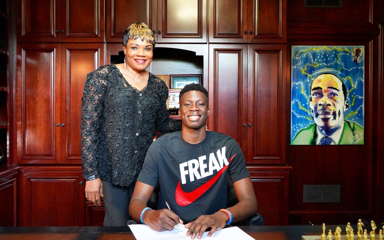 双边夹击 双边夹击